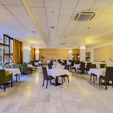 Reštaurácia_Metropol